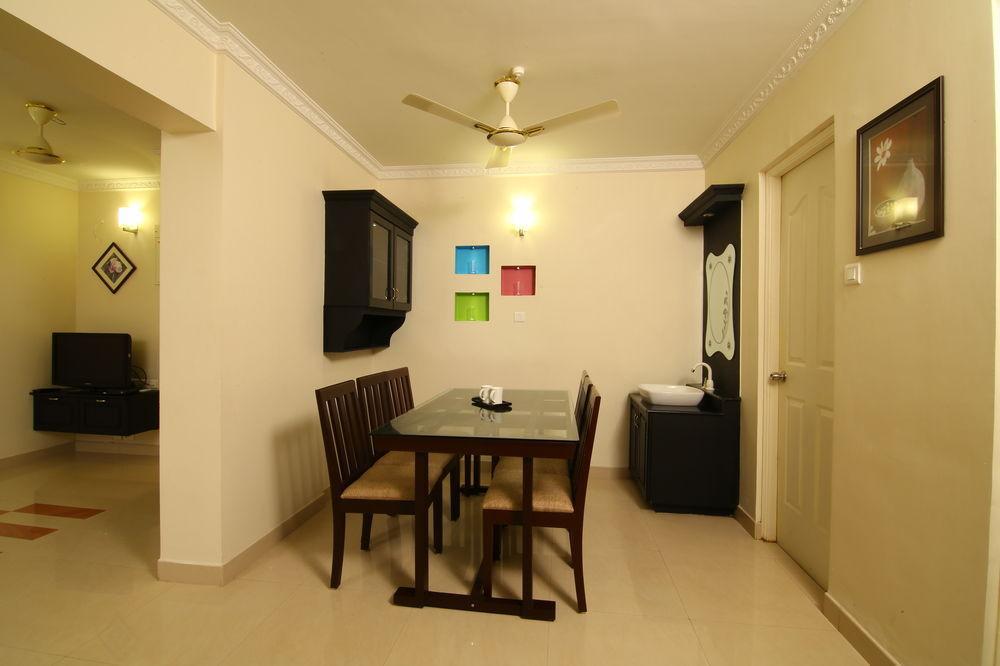 Atlas Airport Hotel Apartment Nedumbassery Esterno foto
