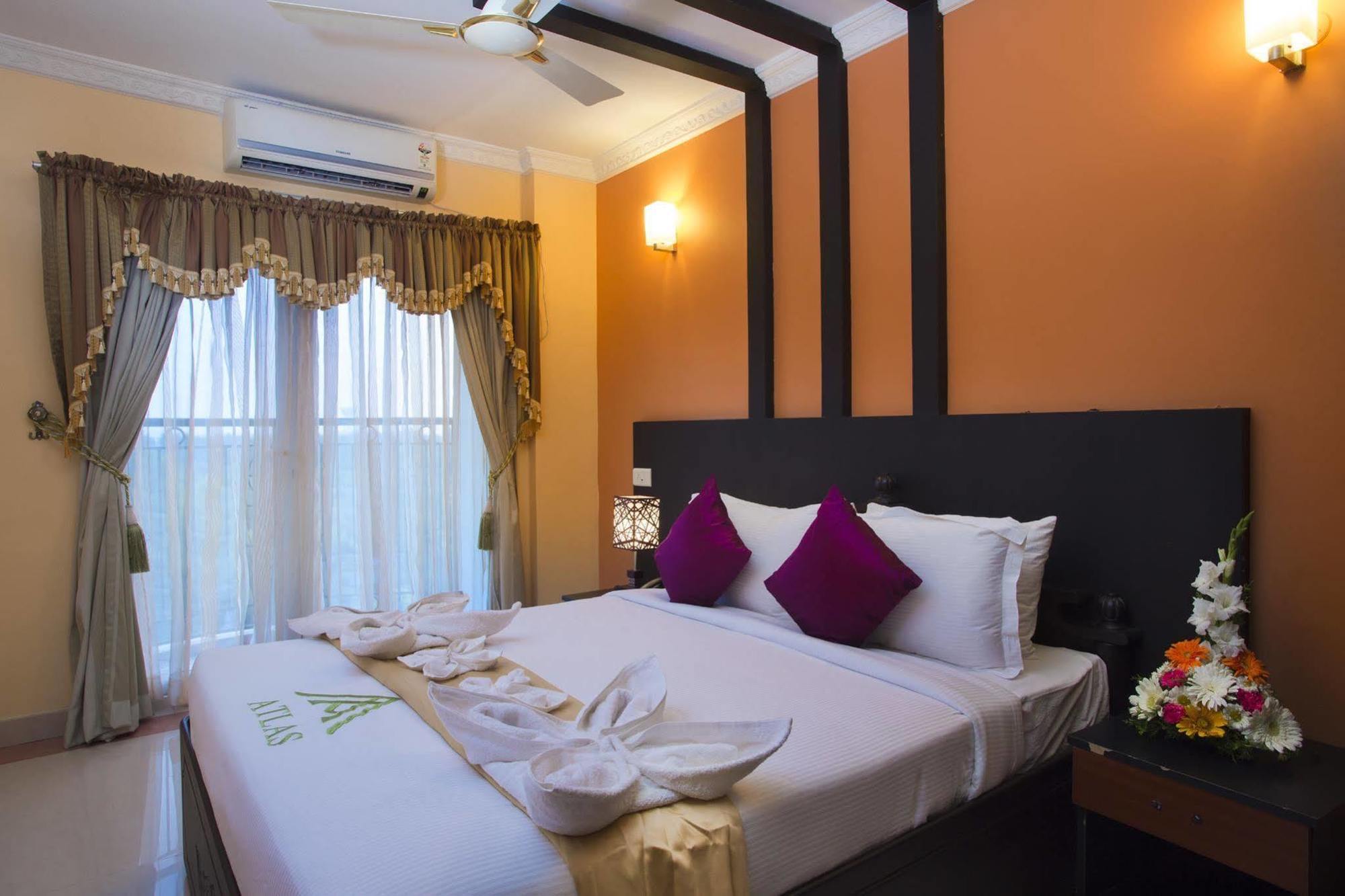 Atlas Airport Hotel Apartment Nedumbassery Esterno foto