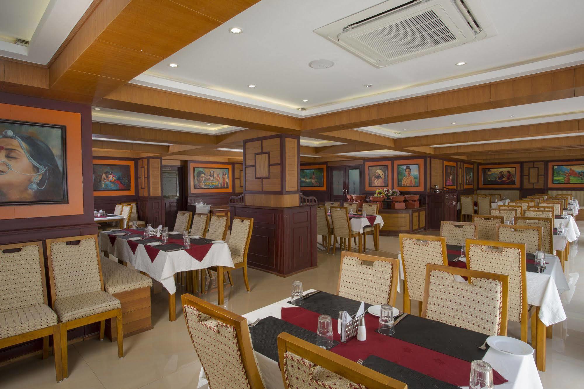 Atlas Airport Hotel Apartment Nedumbassery Esterno foto