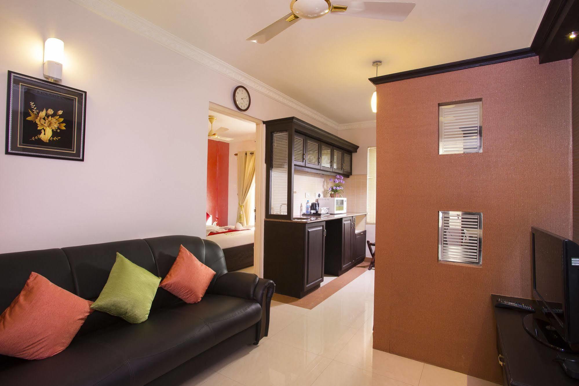 Atlas Airport Hotel Apartment Nedumbassery Esterno foto