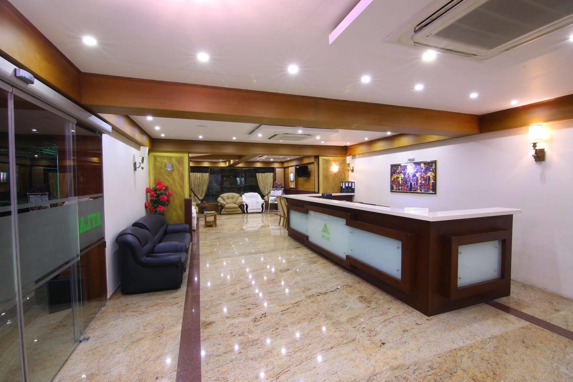 Atlas Airport Hotel Apartment Nedumbassery Esterno foto