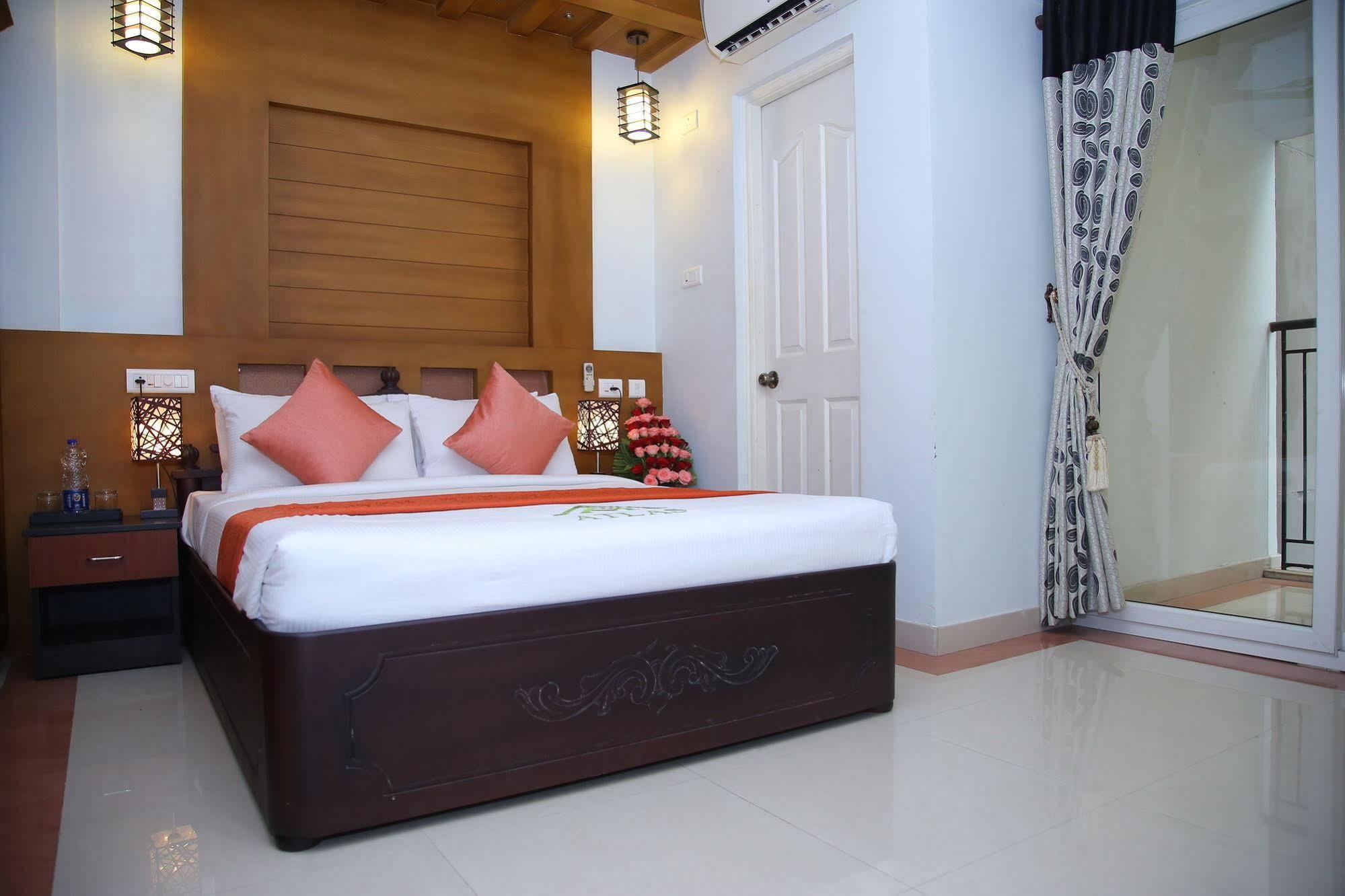 Atlas Airport Hotel Apartment Nedumbassery Esterno foto