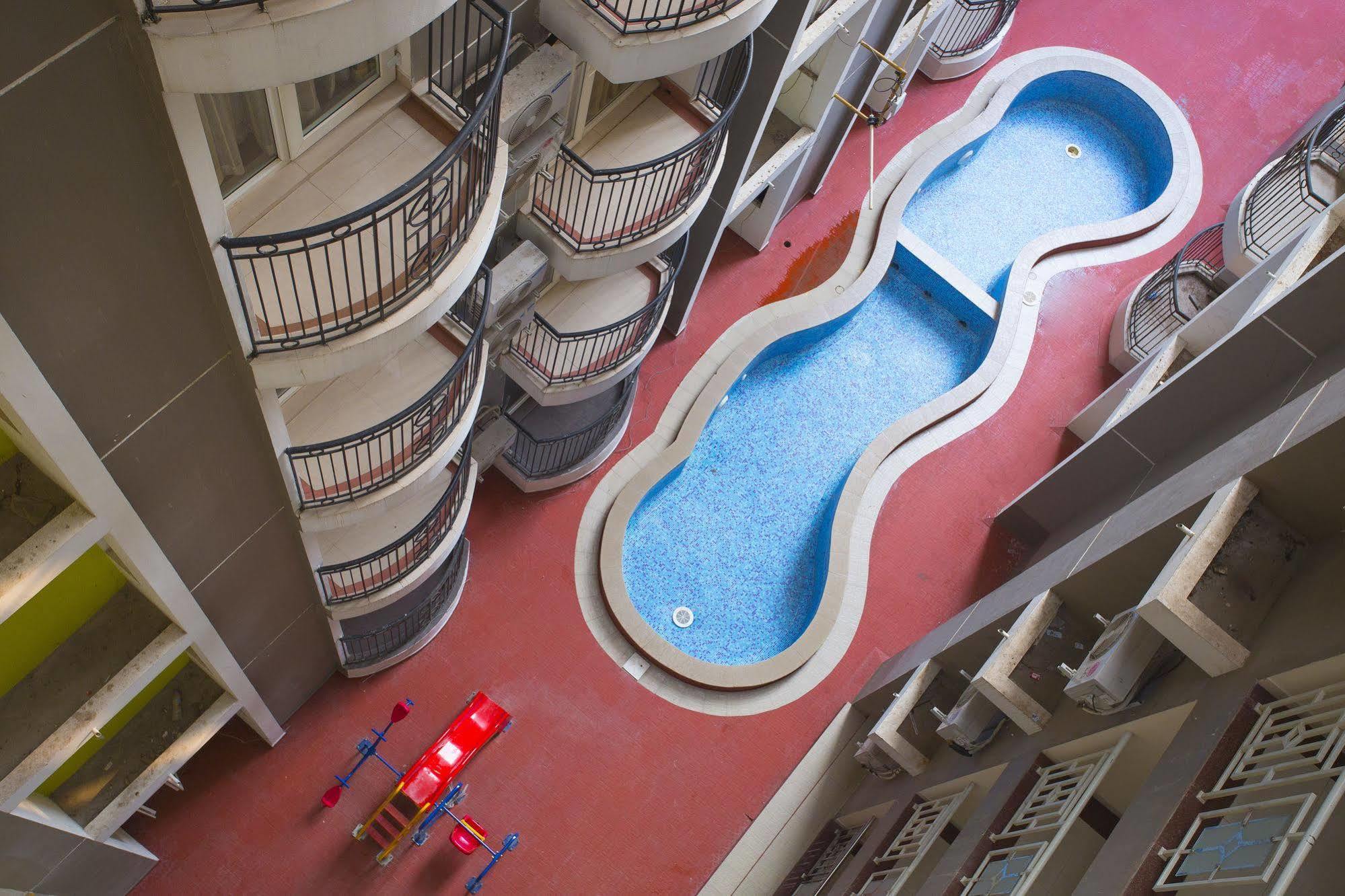 Atlas Airport Hotel Apartment Nedumbassery Esterno foto